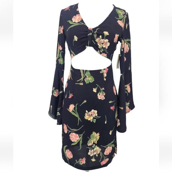 Flynn Skye Dresses & Skirts - Flynn Skye Moscow Floral Open Front Mini Dress